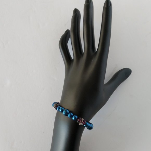 Blue Faux Pearls Bracelet with Purple Beads Handmade Beaded 7.5 Inches - Picture 6 of 16